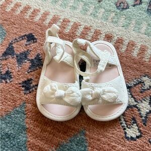 Goldbug|Baby girl white eyelet lace summer sandals with bow,6-9 months•••Girly